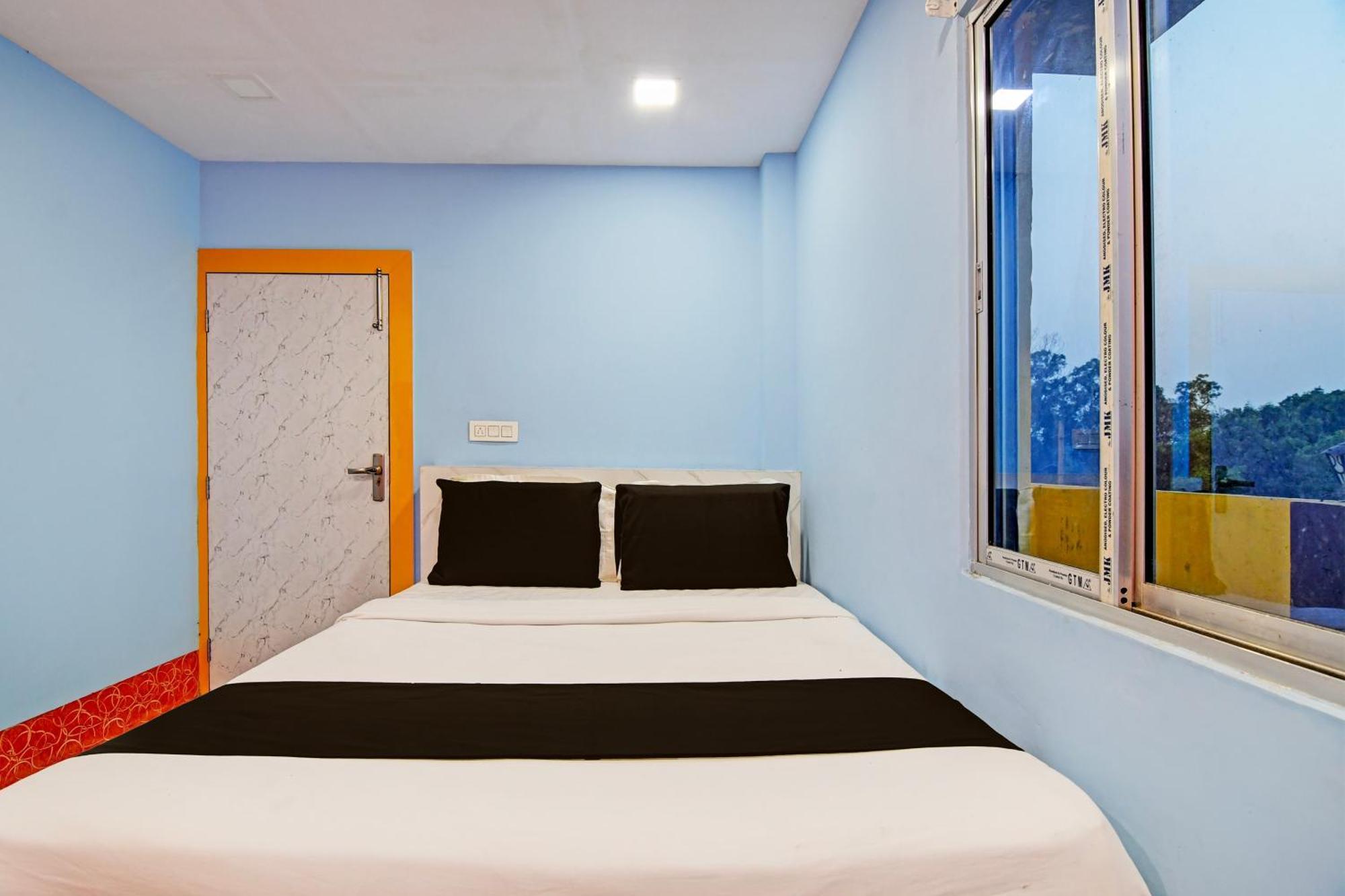 Hotel O Dream Place Kolkata